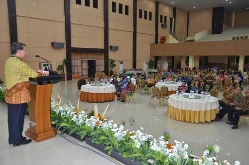 Sosiolog Indonesia: Sarundajang Pakar Sosilogi Konflik